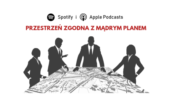 Kobiety i mężczyźni zgromadzeni wokół stołu, na którym leży rozwinięta mapa/plan miasta. Kobieta wskazuje miejsce na mapie, jeden z mężczyzn gestykuluje. U góry napis "przestrzeń zgodna z mądrym planem".