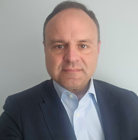 dr Robert Koszut